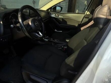 Білий Мазда 3, об'ємом двигуна 1.5 л та пробігом 160 тис. км за 14000 $, фото 1 на Automoto.ua