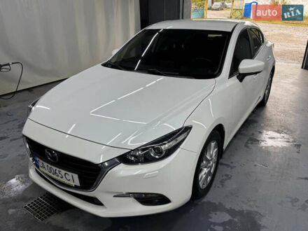 Білий Мазда 3, об'ємом двигуна 1.5 л та пробігом 63 тис. км за 15900 $, фото 1 на Automoto.ua