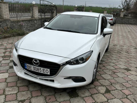 Білий Мазда 3, об'ємом двигуна 2 л та пробігом 107 тис. км за 9500 $, фото 1 на Automoto.ua
