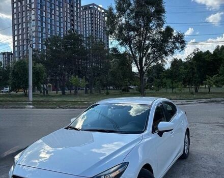 Білий Мазда 3, об'ємом двигуна 1.5 л та пробігом 58 тис. км за 17500 $, фото 1 на Automoto.ua