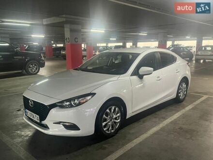 Белый Мазда 3, объемом двигателя 2 л и пробегом 137 тыс. км за 11500 $, фото 1 на Automoto.ua