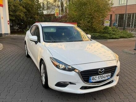 Белый Мазда 3, объемом двигателя 2 л и пробегом 110 тыс. км за 10700 $, фото 1 на Automoto.ua