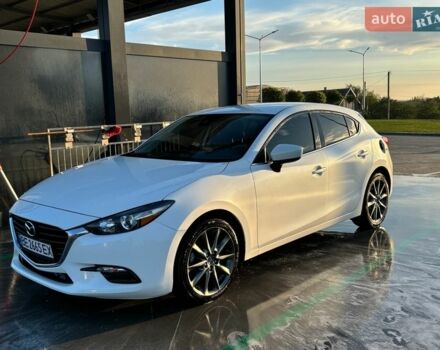 Белый Мазда 3, объемом двигателя 2.5 л и пробегом 61 тыс. км за 14000 $, фото 1 на Automoto.ua