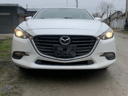Білий Мазда 3, об'ємом двигуна 2 л та пробігом 72 тис. км за 12800 $, фото 1 на Automoto.ua