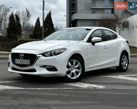 Белый Мазда 3, объемом двигателя 2 л и пробегом 94 тыс. км за 11300 $, фото 1 на Automoto.ua