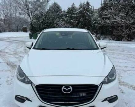 Белый Мазда 3, объемом двигателя 2 л и пробегом 130 тыс. км за 9330 $, фото 1 на Automoto.ua