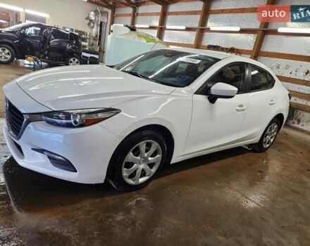 Белый Мазда 3, объемом двигателя 2 л и пробегом 136 тыс. км за 2300 $, фото 1 на Automoto.ua