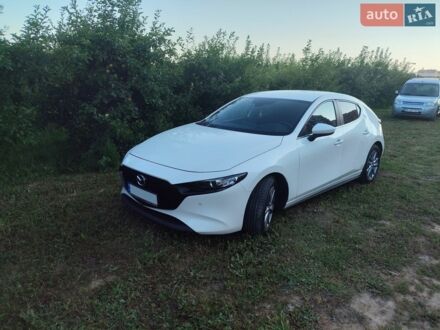 Белый Мазда 3, объемом двигателя 1.5 л и пробегом 71 тыс. км за 16800 $, фото 1 на Automoto.ua