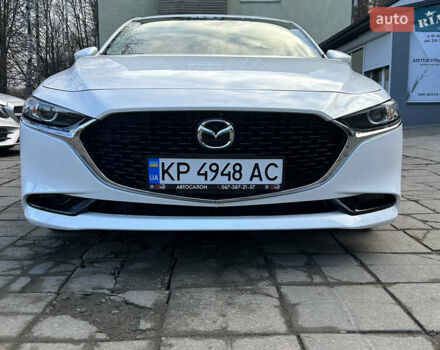 Белый Мазда 3, объемом двигателя 2.49 л и пробегом 152 тыс. км за 17800 $, фото 1 на Automoto.ua