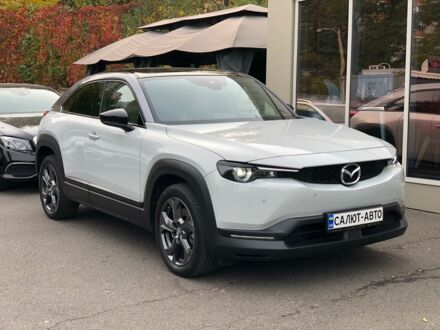 Білий Мазда 3, об'ємом двигуна 0 л та пробігом 6 тис. км за 33000 $, фото 1 на Automoto.ua