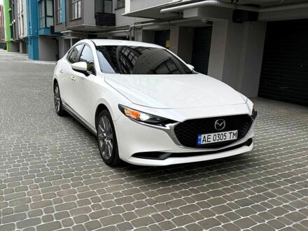 Белый Мазда 3, объемом двигателя 2.5 л и пробегом 6100 тыс. км за 18000 $, фото 1 на Automoto.ua