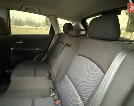 Бежевый Мазда 3, объемом двигателя 1.6 л и пробегом 262 тыс. км за 4250 $, фото 18 на Automoto.ua