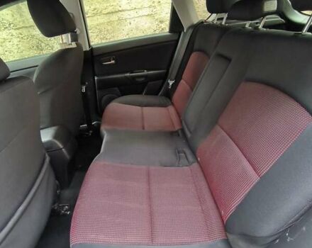 Бежевый Мазда 3, объемом двигателя 1.6 л и пробегом 158 тыс. км за 4500 $, фото 9 на Automoto.ua