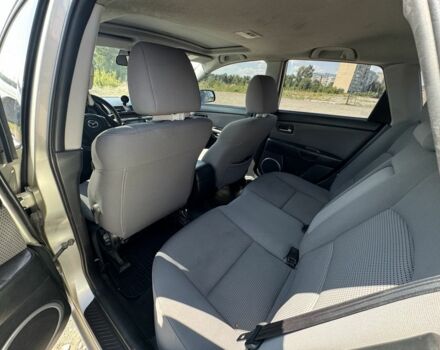 Бежевый Мазда 3, объемом двигателя 1.6 л и пробегом 250 тыс. км за 3950 $, фото 5 на Automoto.ua