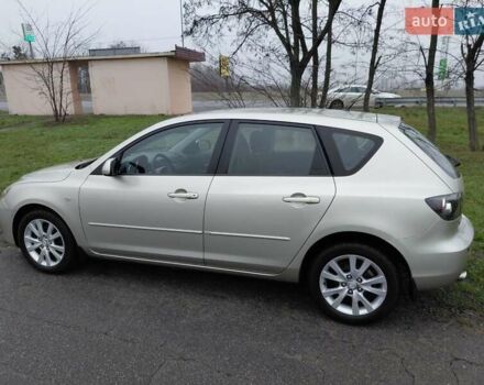 Бежевый Мазда 3, объемом двигателя 1.6 л и пробегом 230 тыс. км за 5200 $, фото 2 на Automoto.ua