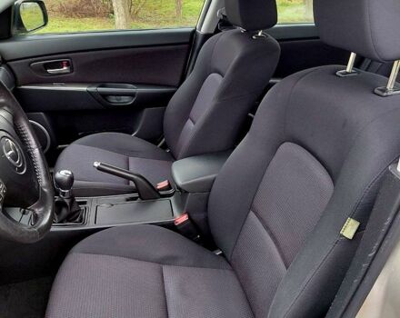 Бежевый Мазда 3, объемом двигателя 1.6 л и пробегом 230 тыс. км за 5200 $, фото 7 на Automoto.ua