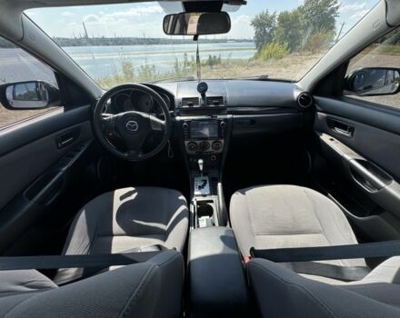 Бежевый Мазда 3, объемом двигателя 1.6 л и пробегом 250 тыс. км за 3950 $, фото 6 на Automoto.ua