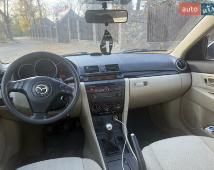 Мазда 3 2004 в Днепре (Днепропетровске) на Automoto.ua Бежевый Мазда 3, объемом двигателя 2 л и пробегом 222 тыс. км за 3150 $, фото 1 на Automoto.ua