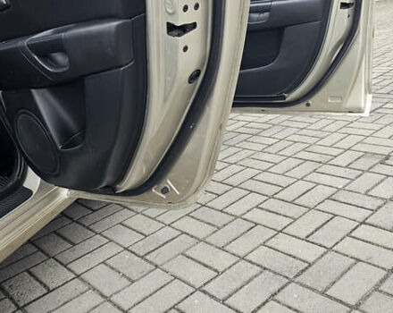 Бежевый Мазда 3, объемом двигателя 1.6 л и пробегом 236 тыс. км за 4900 $, фото 18 на Automoto.ua