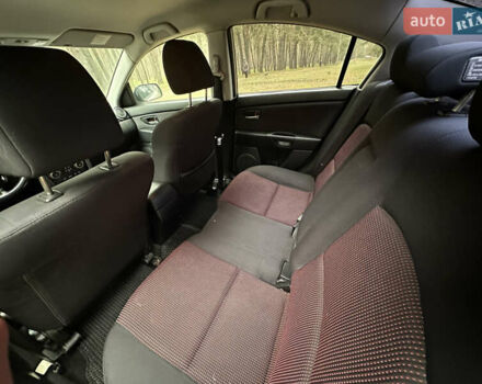 Бежевий Мазда 3, об'ємом двигуна 1.6 л та пробігом 252 тис. км за 4000 $, фото 7 на Automoto.ua