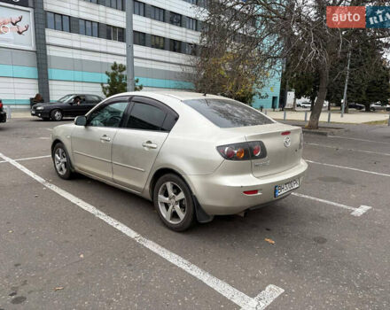 Бежевый Мазда 3, объемом двигателя 1.6 л и пробегом 230 тыс. км за 4000 $, фото 1 на Automoto.ua
