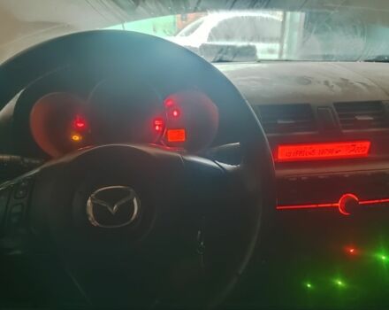 Бежевий Мазда 3, об'ємом двигуна 1.6 л та пробігом 360 тис. км за 1550 $, фото 3 на Automoto.ua