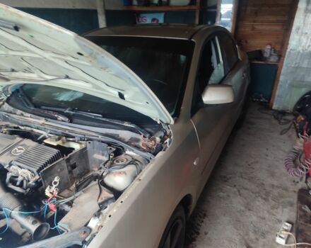 Бежевий Мазда 3, об'ємом двигуна 1.6 л та пробігом 360 тис. км за 1550 $, фото 4 на Automoto.ua