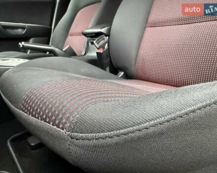 Бежевый Мазда 3, объемом двигателя 1.6 л и пробегом 220 тыс. км за 3499 $, фото 47 на Automoto.ua