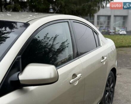 Бежевый Мазда 3, объемом двигателя 1.6 л и пробегом 220 тыс. км за 3499 $, фото 8 на Automoto.ua