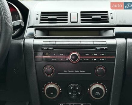 Бежевый Мазда 3, объемом двигателя 1.6 л и пробегом 220 тыс. км за 3499 $, фото 59 на Automoto.ua