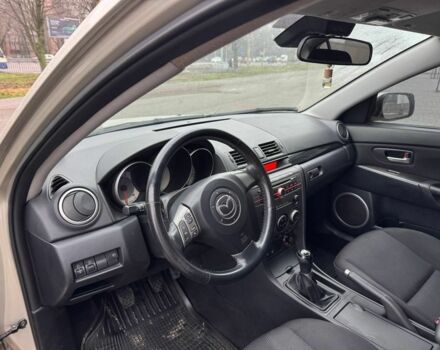 Бежевый Мазда 3, объемом двигателя 1.6 л и пробегом 161 тыс. км за 4999 $, фото 12 на Automoto.ua