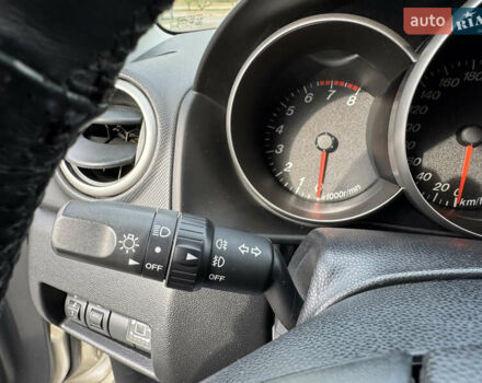 Мазда 3 2006 у Полтаві на Automoto.ua Бежевий Мазда 3, об'ємом двигуна 1.6 л та пробігом 193 тис. км за 6500 $, фото 44 на Automoto.ua