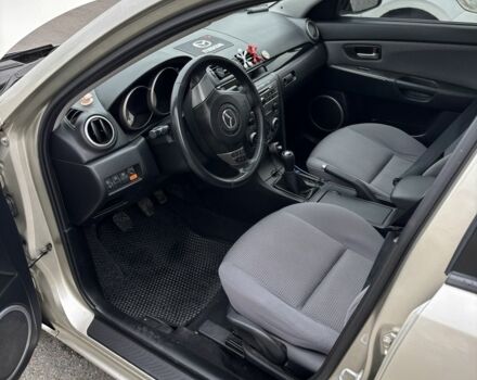 Бежевий Мазда 3, об'ємом двигуна 1.6 л та пробігом 116 тис. км за 5100 $, фото 6 на Automoto.ua