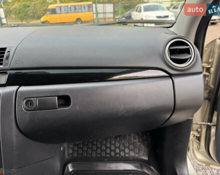Мазда 3 2006 у Полтаві на Automoto.ua Бежевий Мазда 3, об'ємом двигуна 1.6 л та пробігом 193 тис. км за 6500 $, фото 55 на Automoto.ua