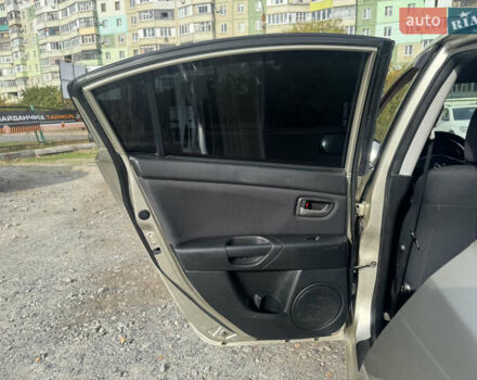 Мазда 3 2006 у Полтаві на Automoto.ua Бежевий Мазда 3, об'ємом двигуна 1.6 л та пробігом 193 тис. км за 6500 $, фото 24 на Automoto.ua