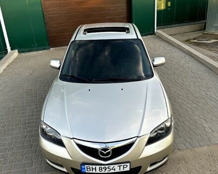 Бежевый Мазда 3, объемом двигателя 1.6 л и пробегом 155 тыс. км за 4950 $, фото 1 на Automoto.ua