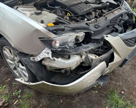 Бежевый Мазда 3, объемом двигателя 0 л и пробегом 230 тыс. км за 2800 $, фото 1 на Automoto.ua