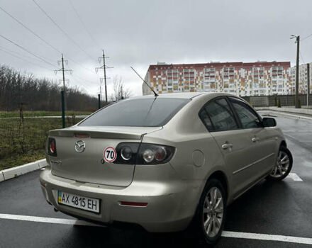 Бежевый Мазда 3, объемом двигателя 1.6 л и пробегом 350 тыс. км за 3700 $, фото 2 на Automoto.ua