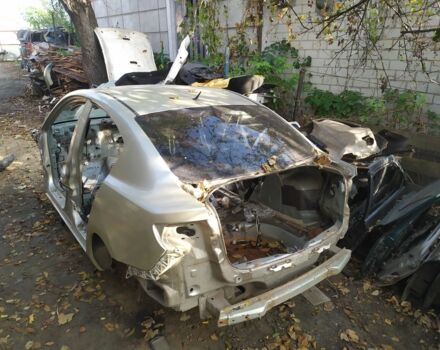 Мазда 3 2007 в Дубно на Automoto.ua Бежевый Мазда 3, объемом двигателя 1.6 л и пробегом 100 тыс. км за 400 $, фото 7 на Automoto.ua