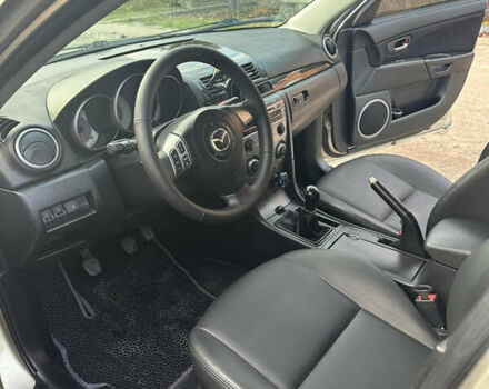 Мазда 3 2007 у Миколаєві на Automoto.ua Бежевий Мазда 3, об'ємом двигуна 1.6 л та пробігом 180 тис. км за 5300 $, фото 3 на Automoto.ua