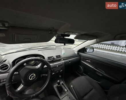 Бежевый Мазда 3, объемом двигателя 1.6 л и пробегом 350 тыс. км за 3700 $, фото 4 на Automoto.ua