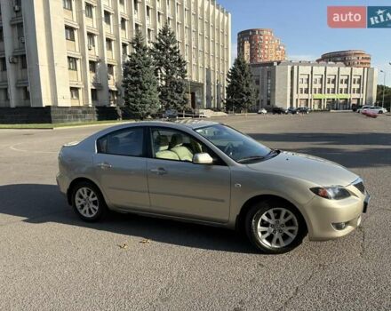 Бежевый Мазда 3, объемом двигателя 1.6 л и пробегом 147 тыс. км за 6300 $, фото 6 на Automoto.ua
