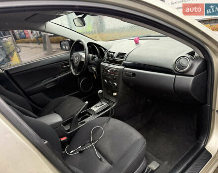 Бежевий Мазда 3, об'ємом двигуна 1.6 л та пробігом 230 тис. км за 5000 $, фото 14 на Automoto.ua