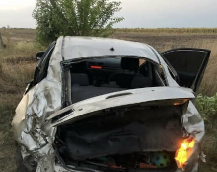 Бежевый Мазда 3, объемом двигателя 1.6 л и пробегом 222 тыс. км за 1500 $, фото 4 на Automoto.ua