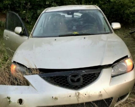 Бежевый Мазда 3, объемом двигателя 1.6 л и пробегом 222 тыс. км за 1500 $, фото 2 на Automoto.ua