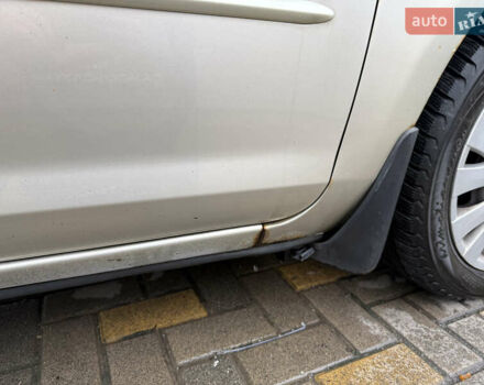 Бежевий Мазда 3, об'ємом двигуна 1.6 л та пробігом 230 тис. км за 5000 $, фото 11 на Automoto.ua