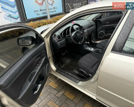 Бежевий Мазда 3, об'ємом двигуна 1.6 л та пробігом 230 тис. км за 5000 $, фото 15 на Automoto.ua