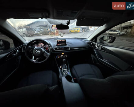 Бежевый Мазда 3, объемом двигателя 2 л и пробегом 200 тыс. км за 10000 $, фото 13 на Automoto.ua