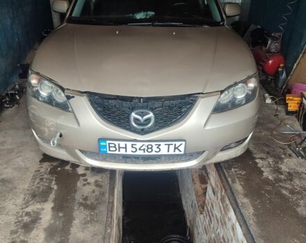 Бежевий Мазда 3, об'ємом двигуна 1.6 л та пробігом 360 тис. км за 1550 $, фото 1 на Automoto.ua