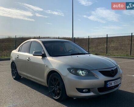 Бежевый Мазда 3, объемом двигателя 1.6 л и пробегом 260 тыс. км за 3300 $, фото 1 на Automoto.ua